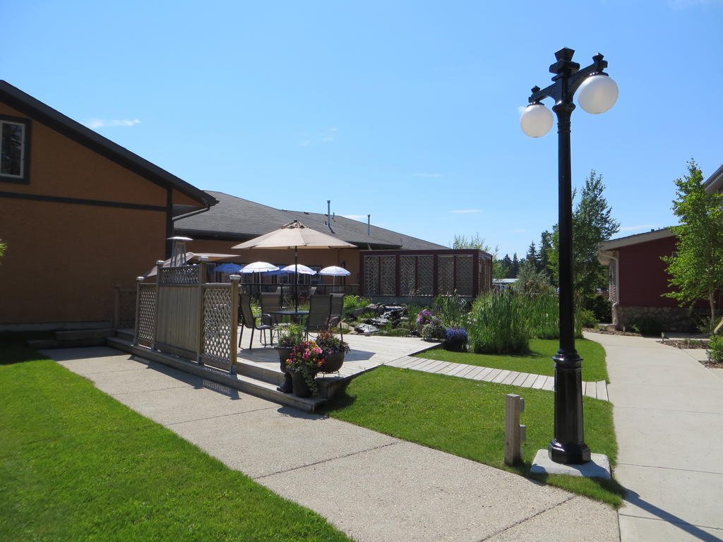 Village Creek Country Inn Westerose Exterior photo